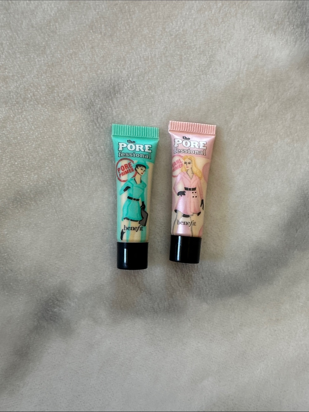🆕 Benefit mini pore primers